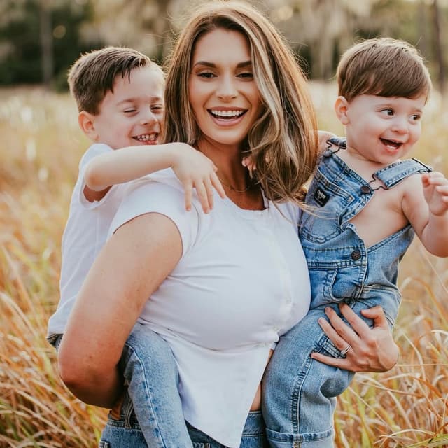 Glow Mom Bundle at Golden Girls Tan in Lakeland, FL
